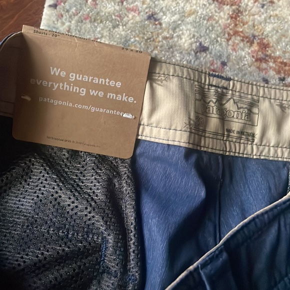 Men’s patagonia shorts brand new never worn - Picture 4 of 7